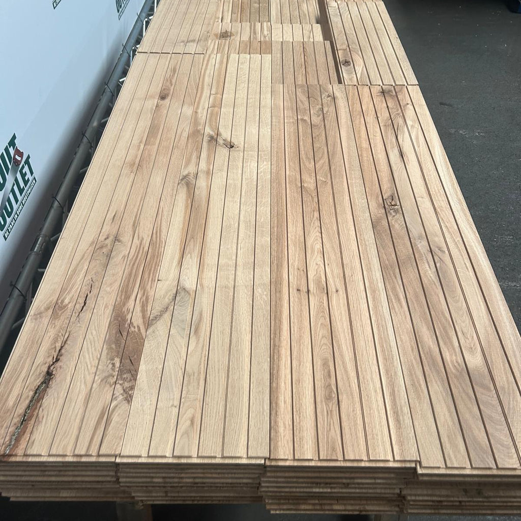 Massief eiken parketvloer. Onbehandeld. AB. 18x240. 21.09M2