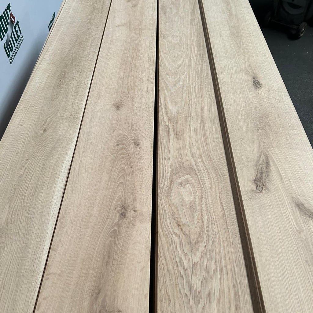 Eiken parketvloer. Geschuurd. AB. 20x225. 55m2.