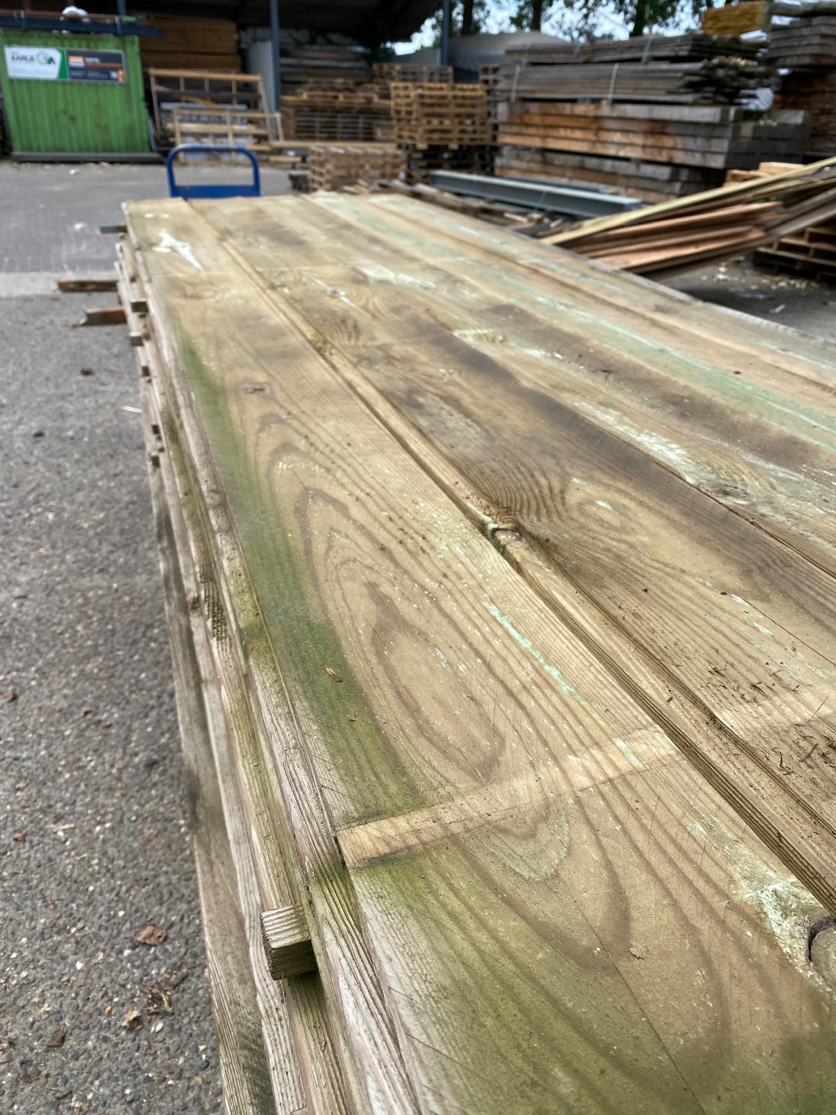 Grenen Zweeds Rabat. 8/24x 175x3000mm. 160 stuks