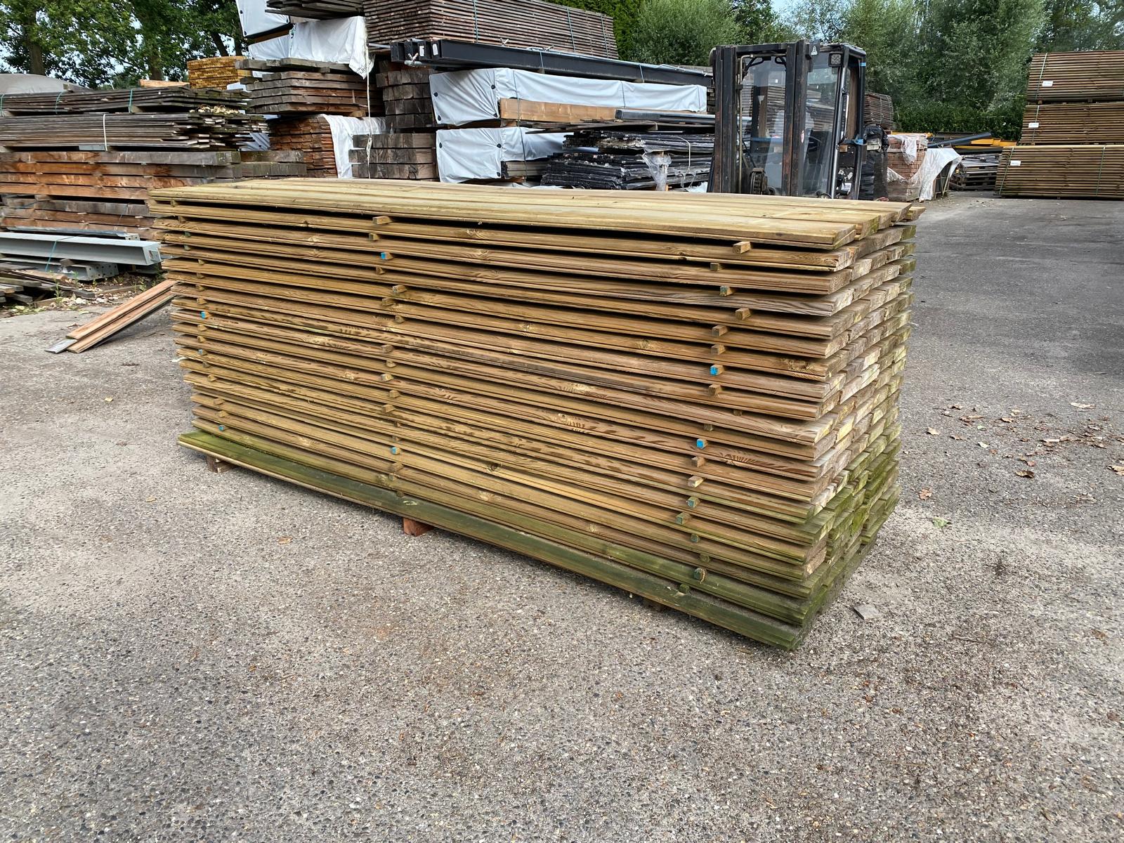 Grenen Zweeds Rabat. 8/24x 175x3000mm. 200 stuks