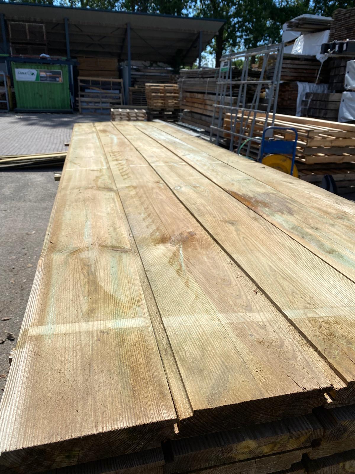 Grenen Zweeds Rabat. 8/24x 175x4000mm. 190 stuks