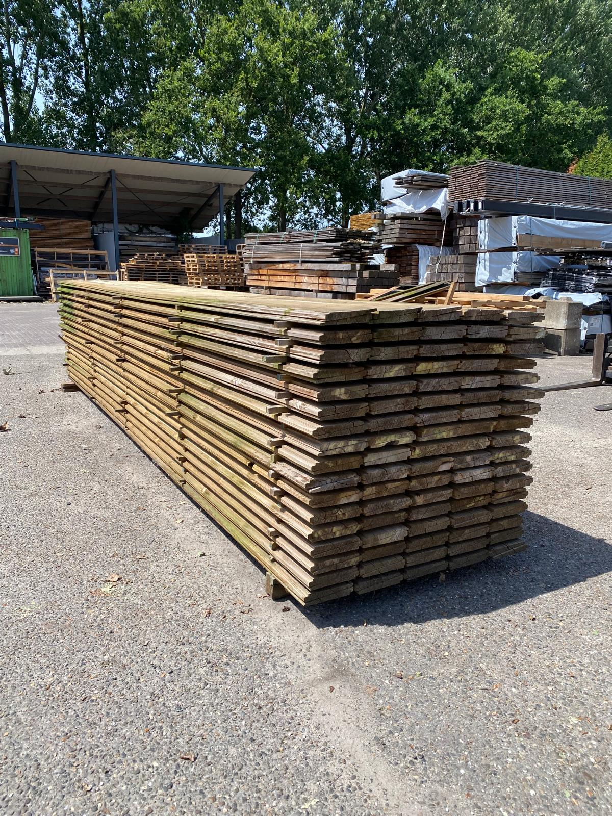 Grenen Zweeds Rabat. 8/24x 175x5000mm. 170 stuks