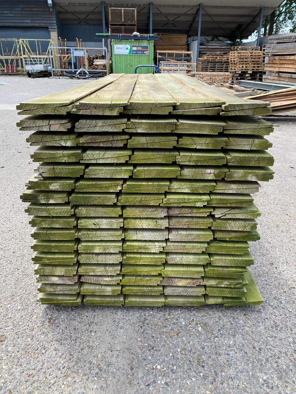 Grenen Zweeds Rabat. 8/24x 175x3000mm. 160 stuks