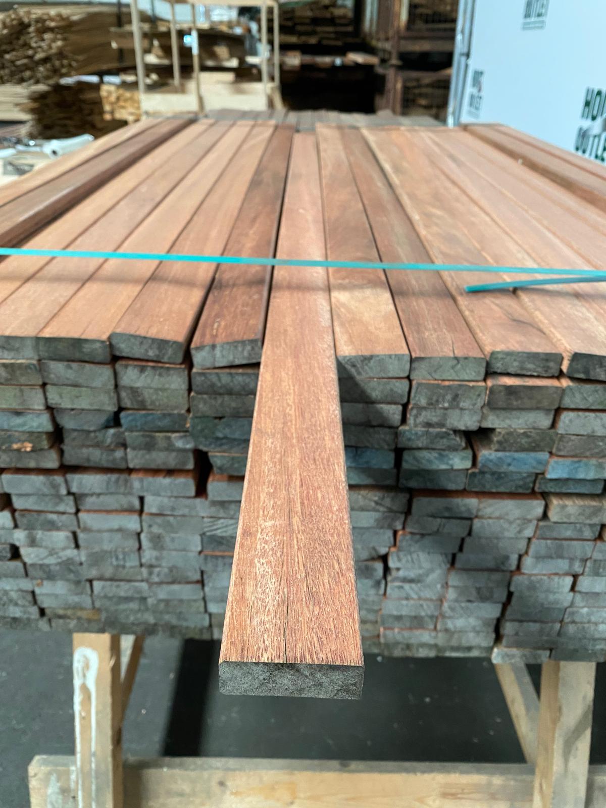 Angelim Vermello. 20x55mm