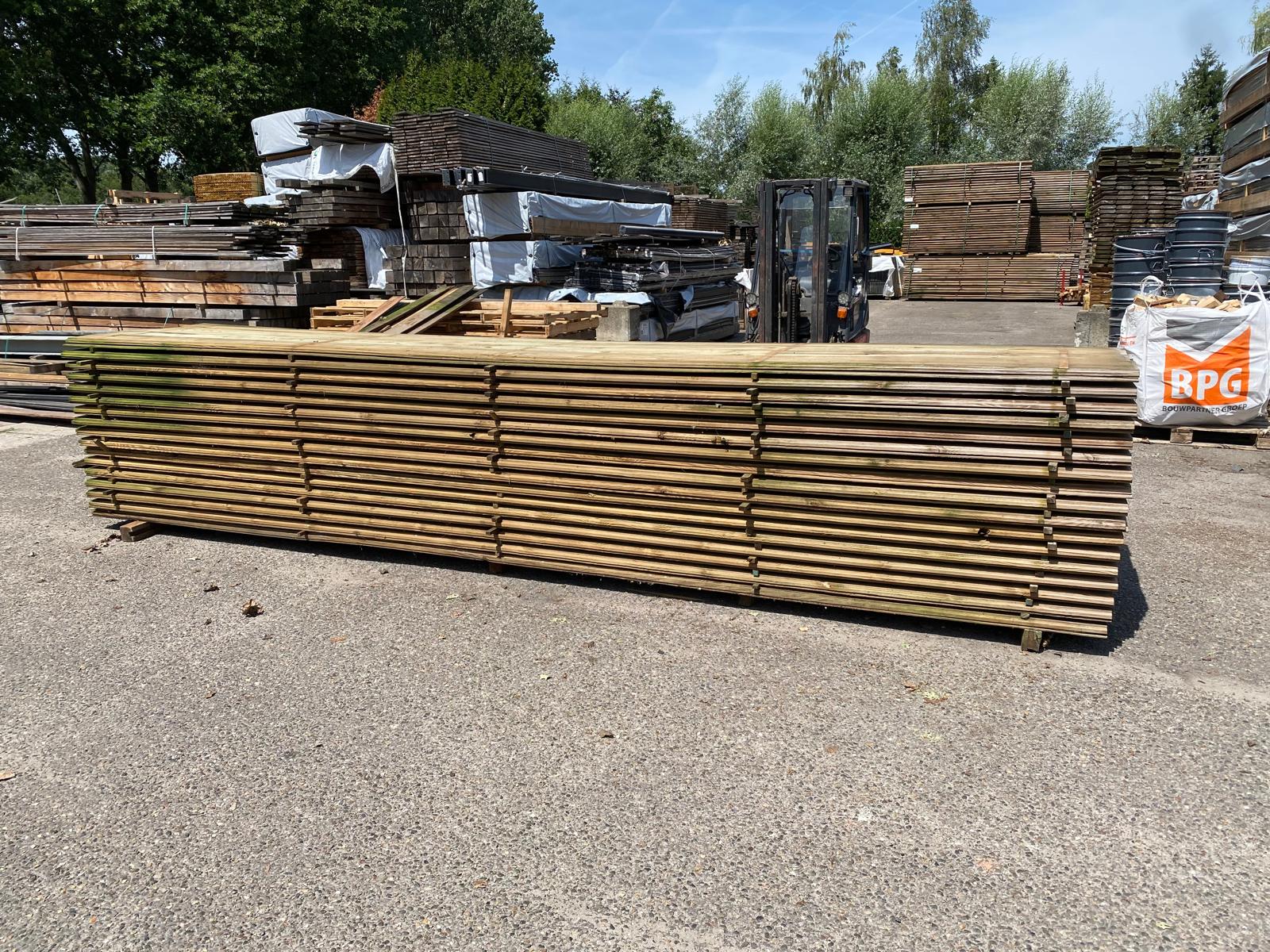 Grenen Zweeds Rabat. 8/24x 175x5000mm. 170 stuks