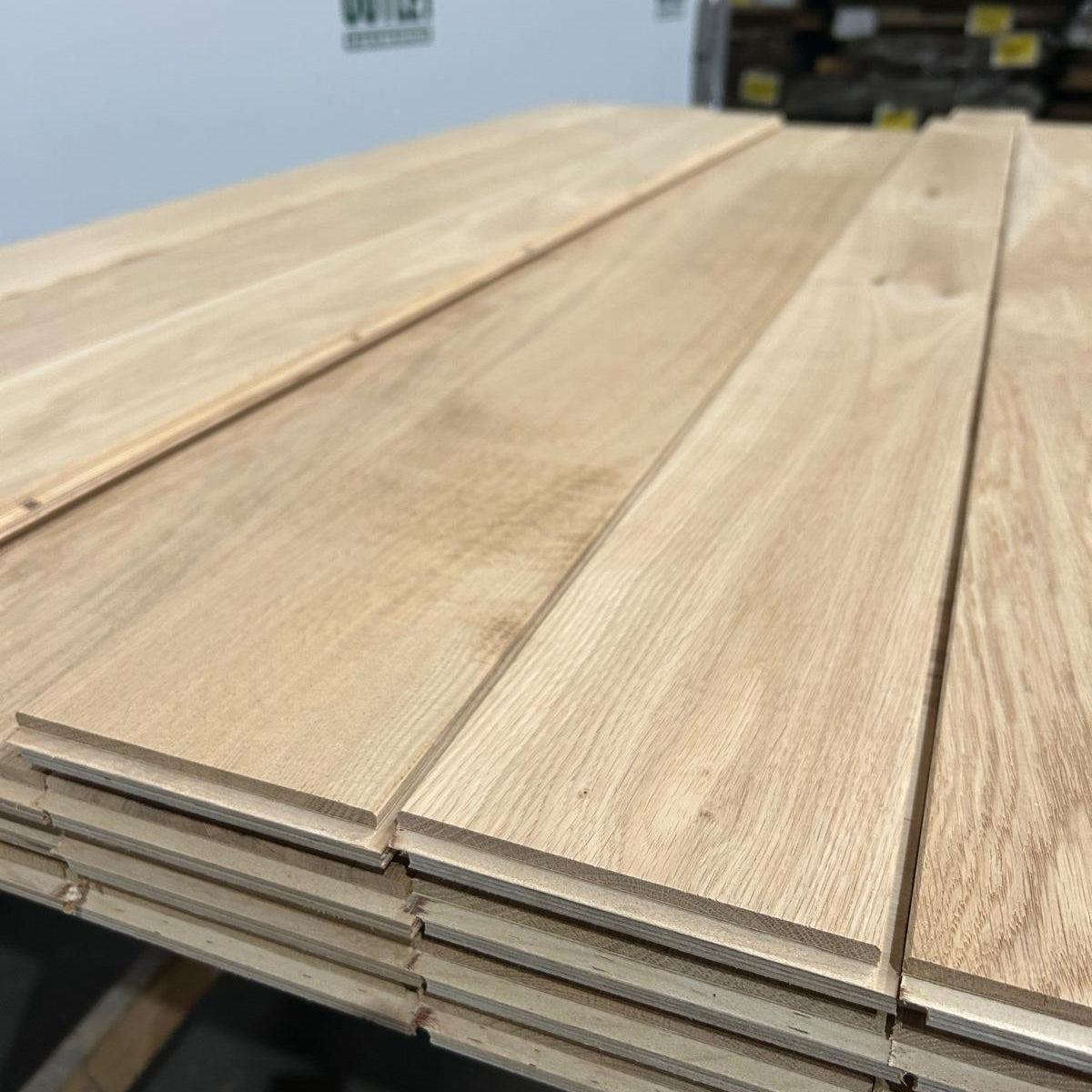 Eiken parketvloer. Onbehandeld. AB. 20x125. 21,55 m2.