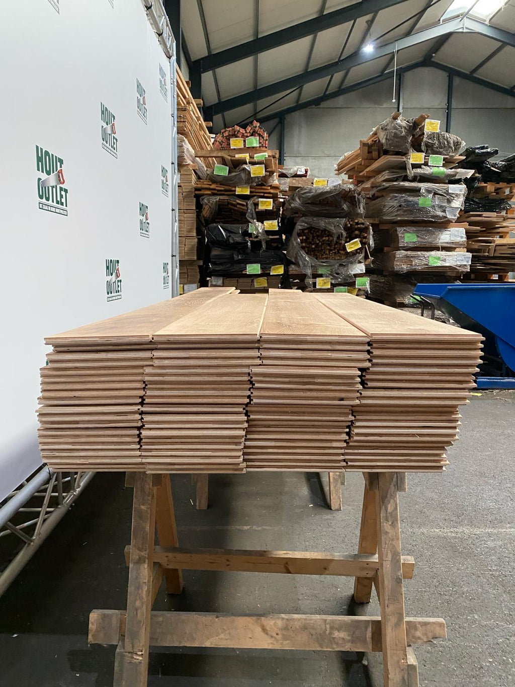 Eiken parketvloer. Dubbel Gerookt. AB. 18x245. 44,01m2.