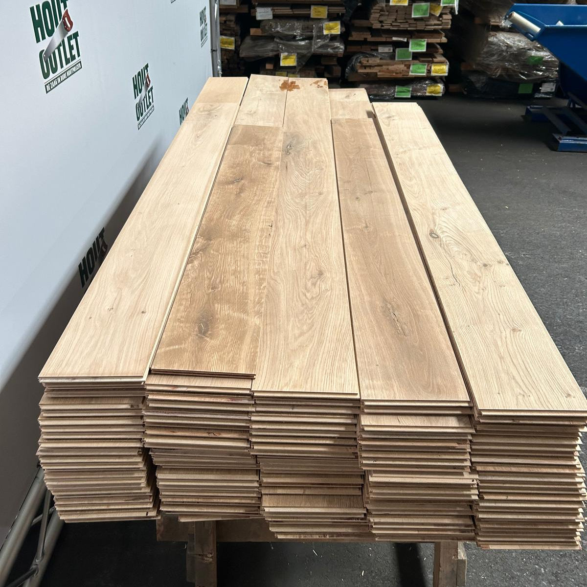 Eiken parketvloer. Gerookt. AB. 14,5x205. 36,77m2.