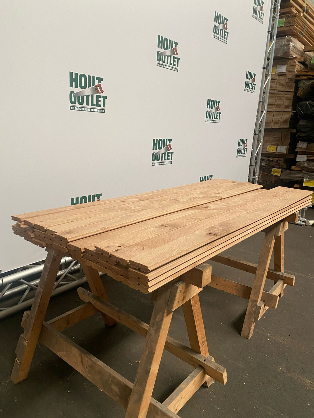 Eiken parketvloer massief. Onbehandeld. AB. 20,4x80. 5,62m2.