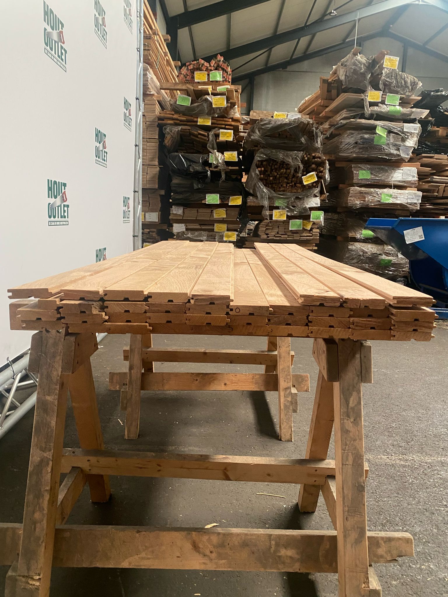 Eiken parketvloer massief. Onbehandeld. AB. 20,4x80. 5,62m2.