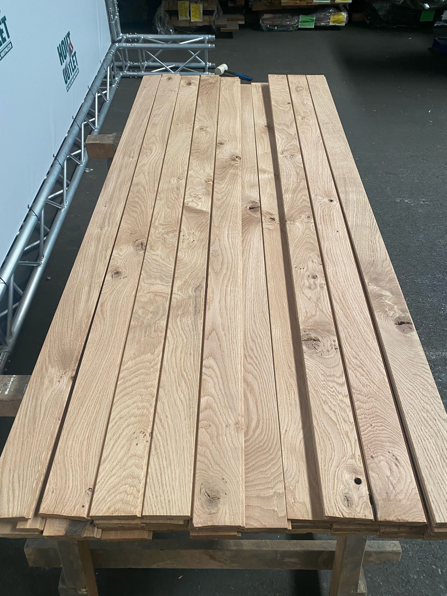 Eiken parketvloer massief. Onbehandeld. AB. 20,4x80. 5,62m2.