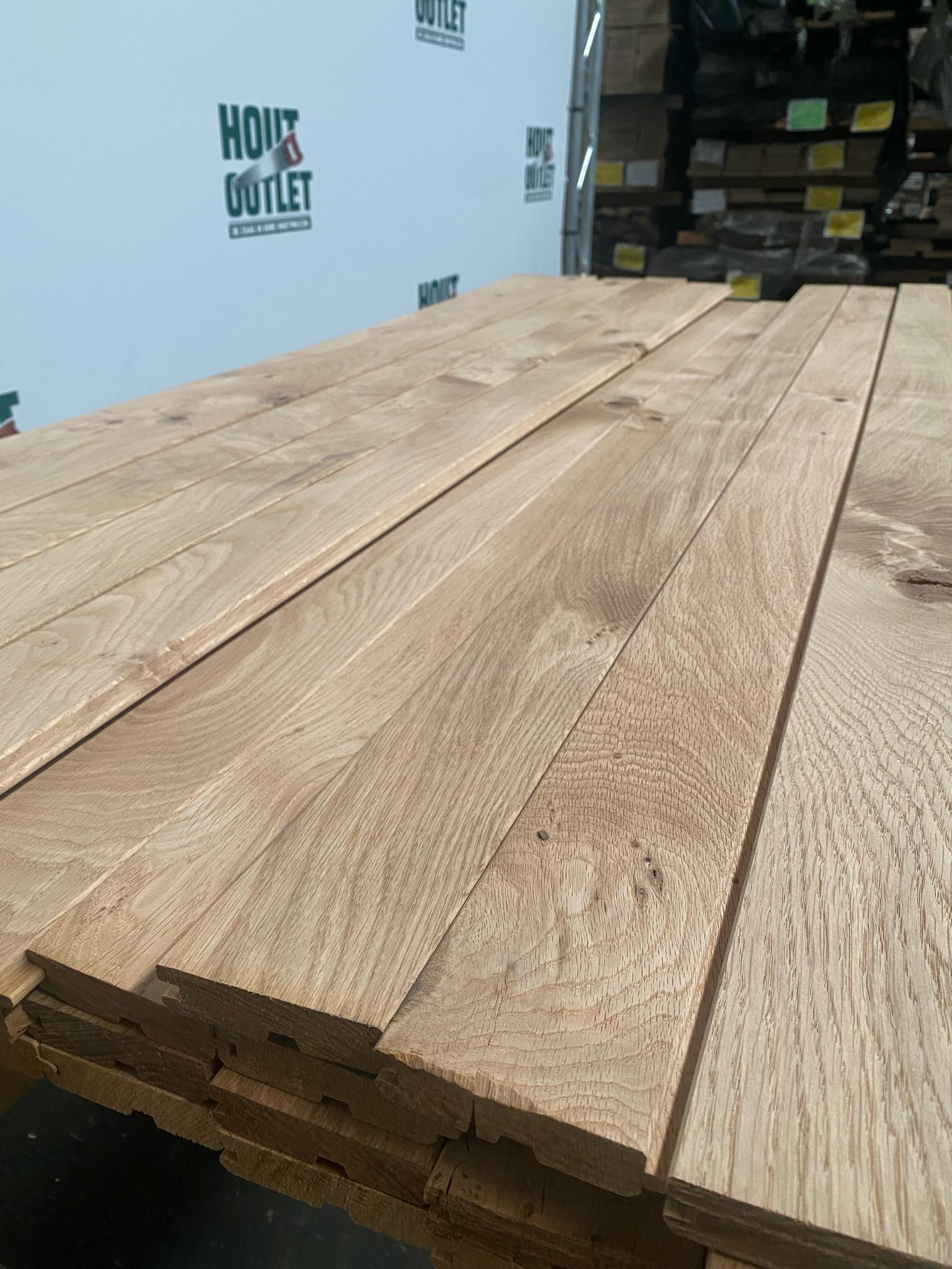 Eiken parketvloer massief. Onbehandeld. AB. 20,4x80. 5,62m2.