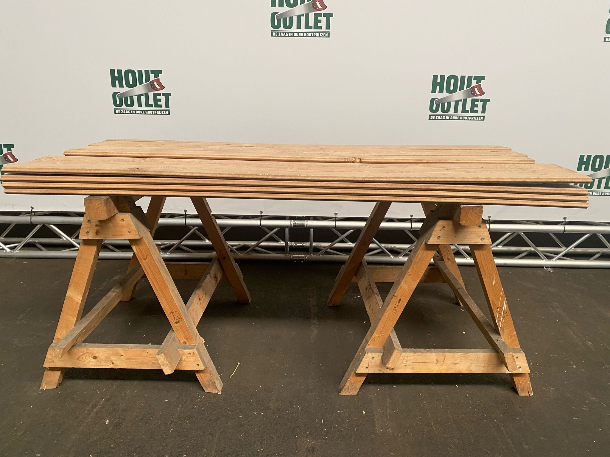 Eiken parketvloer massief. Onbehandeld. AB. 20,4x80. 5,62m2.