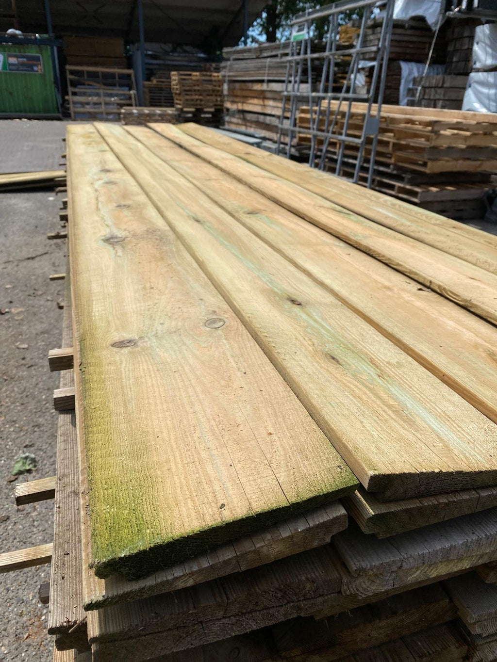 Grenen Zweeds Rabat. 8/24x 175x4000mm. 157 stuks