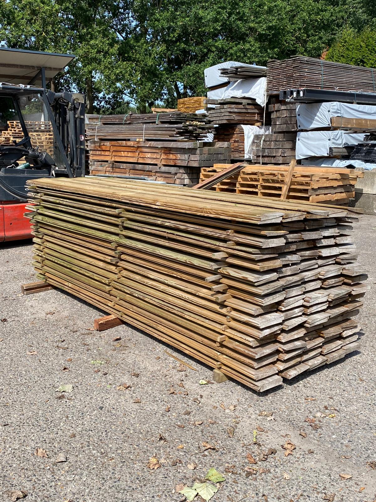 Grenen Zweeds Rabat. 8/24x 175x3000mm. 160 stuks